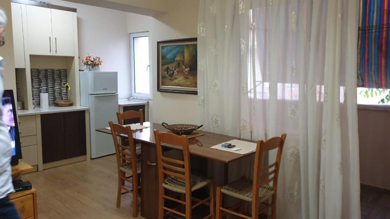 Valentina'S Apartment Tiranë Luaran gambar